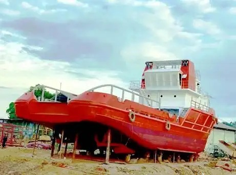 இழுக்கும் படகு விற்பனைக்கு