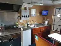 வேலை செய்யும் படகுகள் விற்பனைக்கு