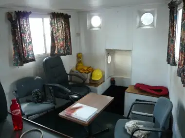 இழுக்கும் படகு விற்பனைக்கு
