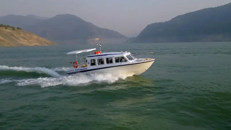 பயணிகள் கப்பல் விற்பனைக்கு
