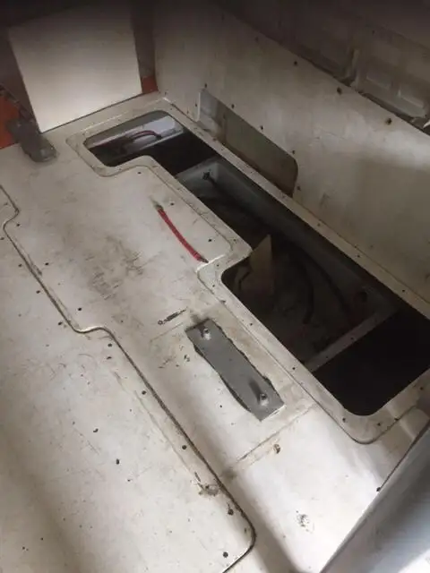 குழு படகு விற்பனைக்கு