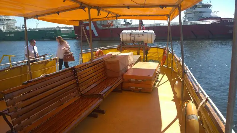 குரூஸ் கப்பல் விற்பனைக்கு