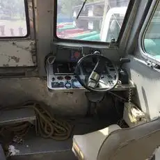 வேலை செய்யும் படகுகள் விற்பனைக்கு