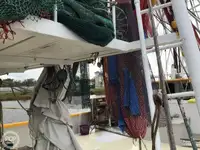 டிராலர் விற்பனைக்கு
