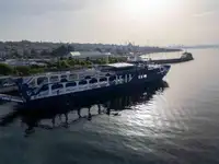படகு கப்பல் விற்பனைக்கு