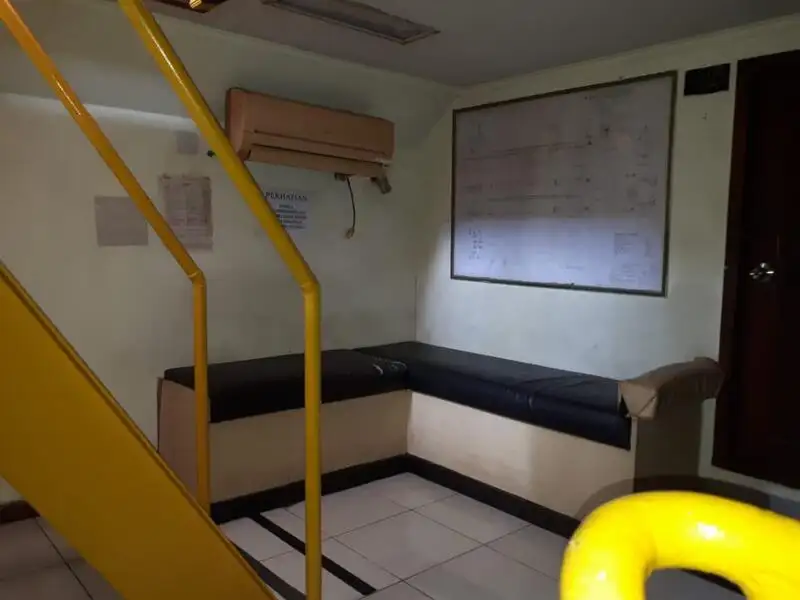 எண்ணெய் / இரசாயன டேங்கர் விற்பனைக்கு