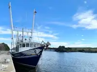 டிராலர் விற்பனைக்கு