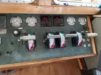 டிராலர் விற்பனைக்கு