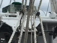 டிராலர் விற்பனைக்கு