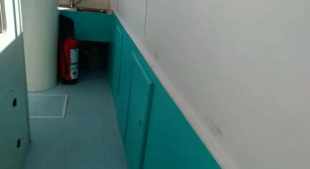 குழு படகு விற்பனைக்கு