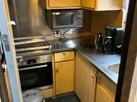 காவல் படகு விற்பனைக்கு