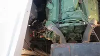 டிராலர் விற்பனைக்கு