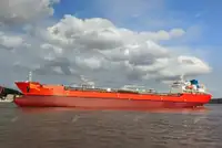 எண்ணெய்க் கப்பல்கள் விற்பனைக்கு