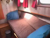 துடுப்புப் படகு விற்பனைக்கு