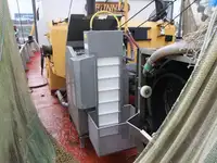 டிராலர் விற்பனைக்கு