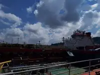 எண்ணெய் / இரசாயன டேங்கர் விற்பனைக்கு