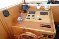 இழுவைப்படகு விற்பனைக்கு