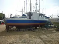 டிராலர் விற்பனைக்கு