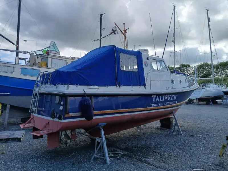 வேலை செய்யும் படகுகள் விற்பனைக்கு