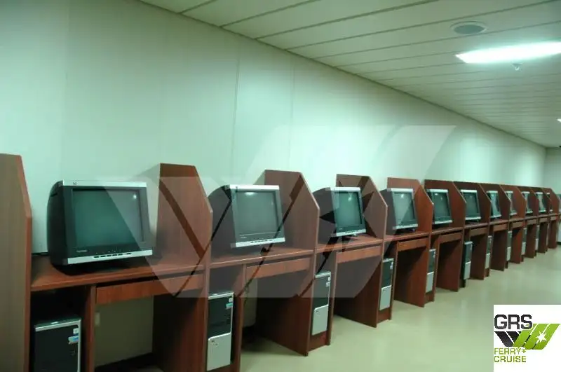 ரோ-ரோ கப்பல் விற்பனைக்கு