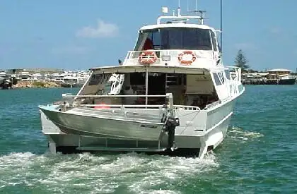 வேலை செய்யும் படகுகள் விற்பனைக்கு