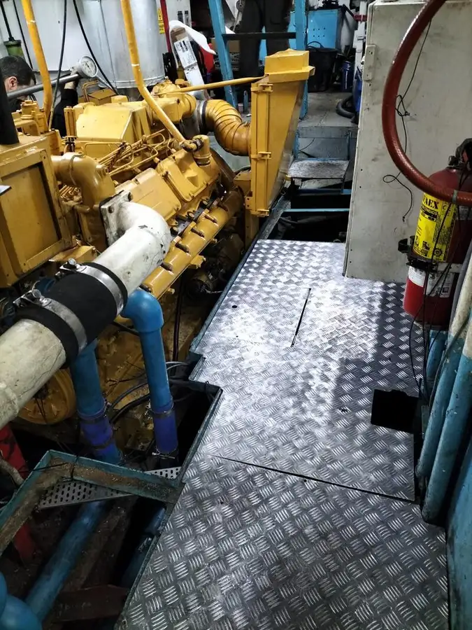 டிராலர் விற்பனைக்கு