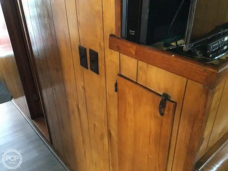டிராலர் விற்பனைக்கு