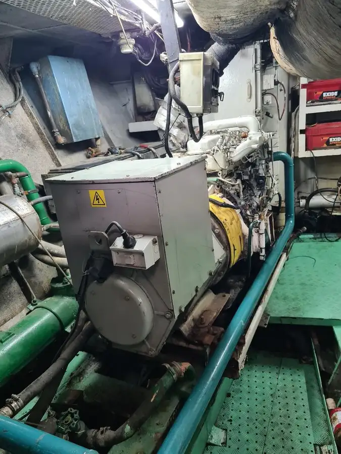டிராலர் விற்பனைக்கு