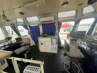இழுக்கும் படகு விற்பனைக்கு