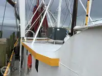 டிராலர் விற்பனைக்கு