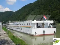 குரூஸ் கப்பல் விற்பனைக்கு