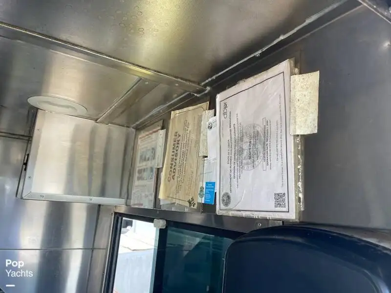 மிதவை விற்பனைக்கு