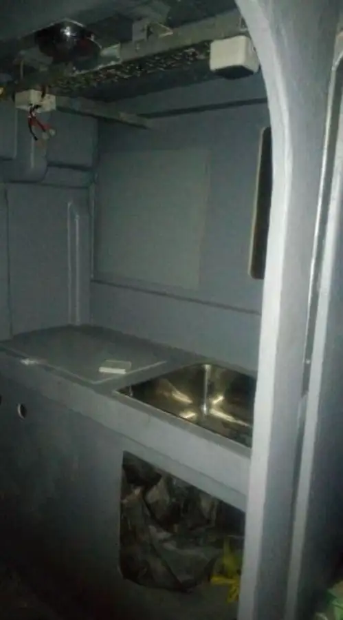 காவல் படகு விற்பனைக்கு