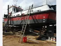 வேலை செய்யும் படகுகள் விற்பனைக்கு