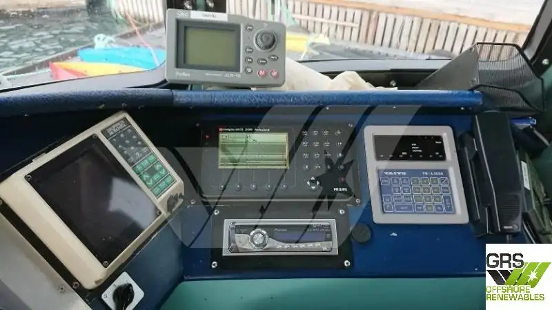 தங்கும் படகு விற்பனைக்கு