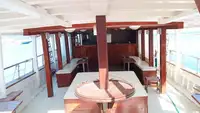 குரூஸ் கப்பல் விற்பனைக்கு