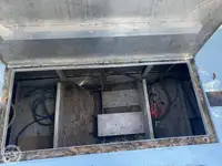 டிராலர் விற்பனைக்கு
