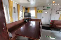 மிதக்கும் ஹோட்டல் விற்பனைக்கு