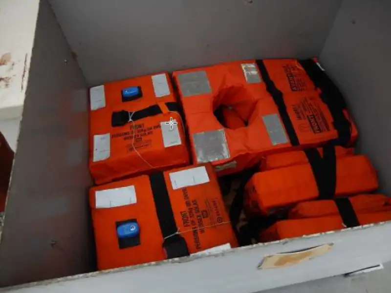 வேலை செய்யும் படகுகள் விற்பனைக்கு