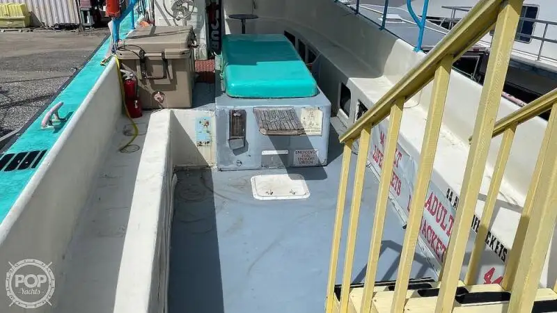 குரூஸ் கப்பல் விற்பனைக்கு