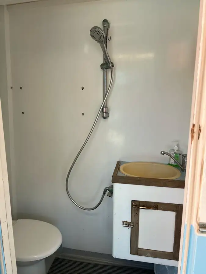 டிராலர் விற்பனைக்கு