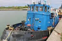 இழுக்கும் படகு விற்பனைக்கு