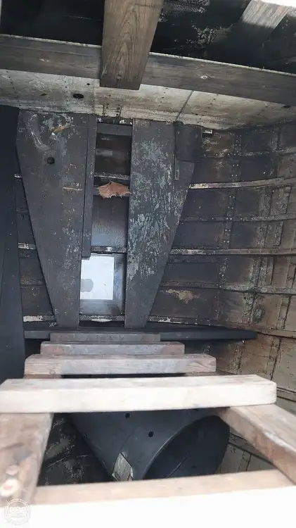 காவல் படகு விற்பனைக்கு