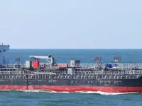 எண்ணெய் / இரசாயன டேங்கர் விற்பனைக்கு