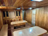 டிராலர் விற்பனைக்கு