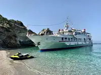 பயணிகள் கப்பல் விற்பனைக்கு
