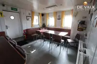 மிதக்கும் ஹோட்டல் விற்பனைக்கு
