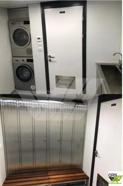 டிராலர் விற்பனைக்கு