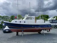 வேலை செய்யும் படகுகள் விற்பனைக்கு