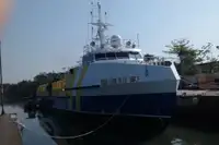 கண்டெய்னர் கப்பல் விற்பனைக்கு